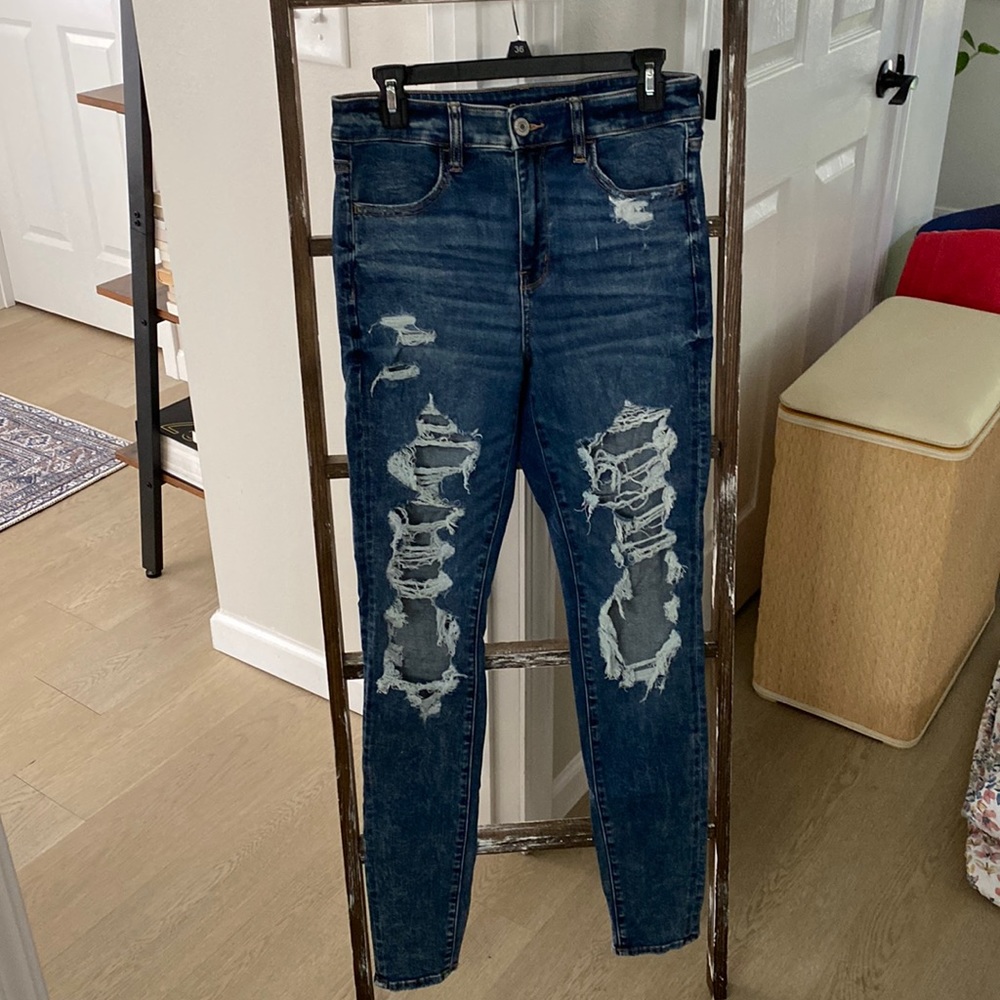 American Eagle Distressed Skinny Jeans